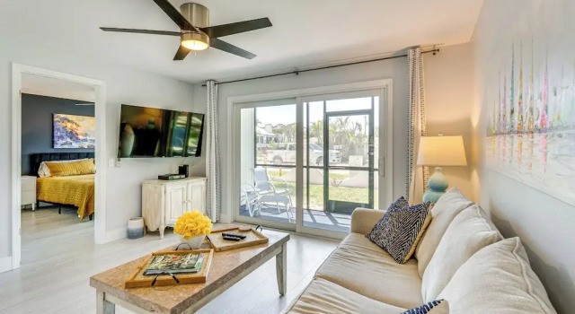Walk to Beach: Condo w/ Pool & Patio In Sarasota!, Забронировать Апартаменты/квартира Отели Сиеста-Ки с парковкой, Парковка