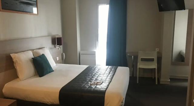 Трёхместный семейный номер Standard Hôtel Novella Nantes Centre Gare