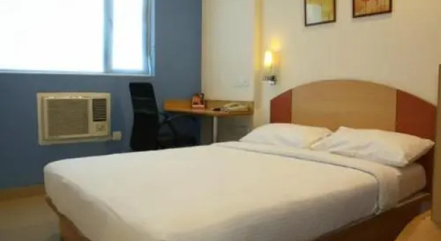 Hostel Junkie House