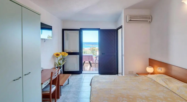 Двухместный номер Standard с балконом Hotel Pedra Niedda