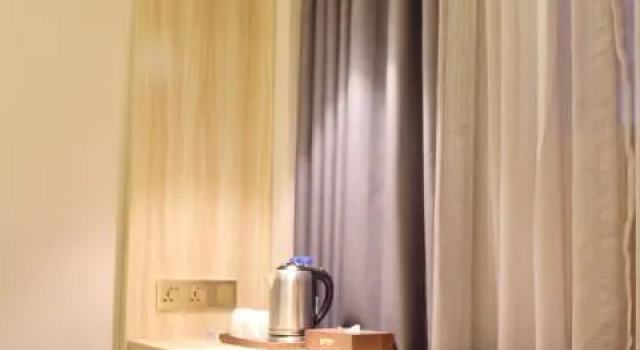 Wenxing Hotel Guangzhou Gangding Metro Station Branch, Boek Hotel Hotels in Guangdong met parkeren, Parkeren