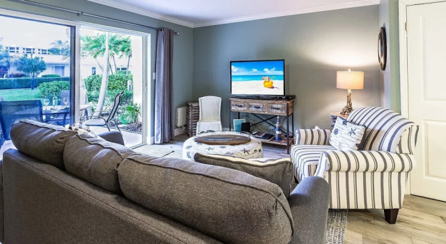 Jamaica Royale Townhome #2 - Steps From Beach, Забронировать Апартаменты/квартира Сиеста-Ки Sarasota Area