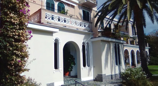 Апартаменты Lorenzo Apartment