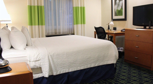Двухместный номер Standard Fairfield Inn & Suites by Marriott San Francisco San Carlos