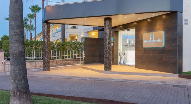 Trendhotel Alcudia - Adults Only +18, Rezerwuj Hotel Hotele w Alcudia z parkingiem, Parking