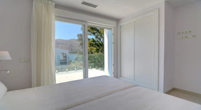 Villa Lago 3 - Puerto de Alcudia, Rezerwuj Willa Hotele w Majorka z parkingiem, Parking
