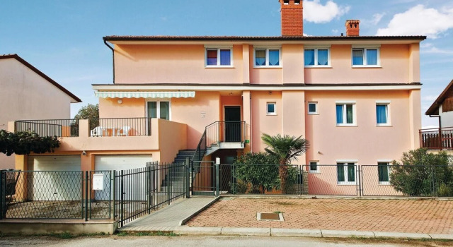 Amazing Apartment in Pula With Outdoor Swimming Pool, Wifi and 3 Bedrooms