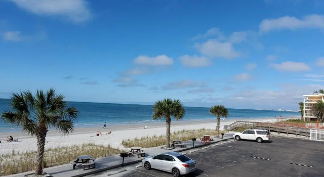 Коттедж Sunset Chateau Beach Condo Star5vacations