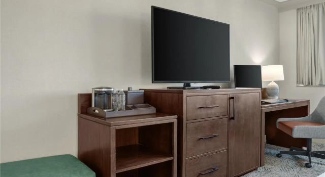 Четырёхместный номер Standard Hilton Arlington National Landing