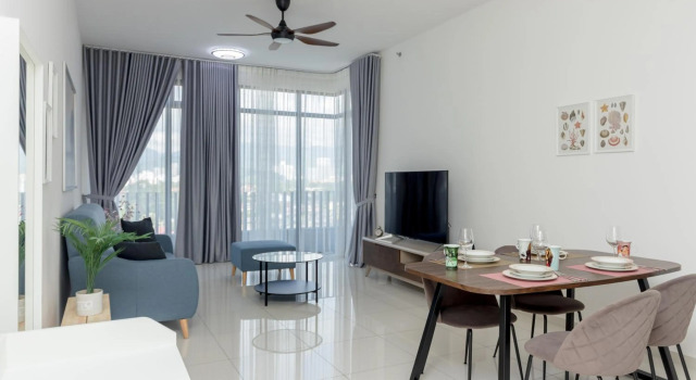 Beacon Executive Suites - By IZ
