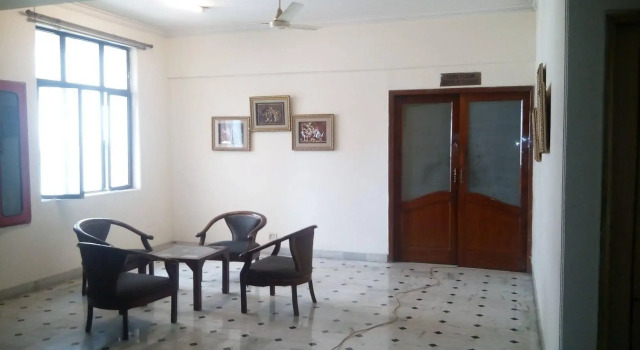 Hotel Chaupal, Забронировать Отель Гургаон Gurgaon Region, рядом с Motorola Solutions India