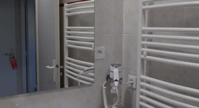 Номер Comfort Logis Hotel du Parc-Restaurant - Le Rouget de Lisle
