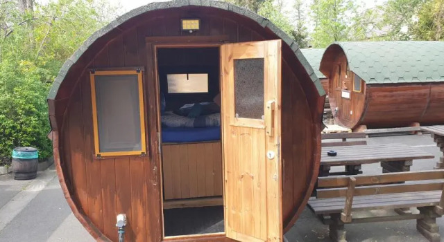 Номер Standard Mini Hotel Übernachten Im Gurkenfass