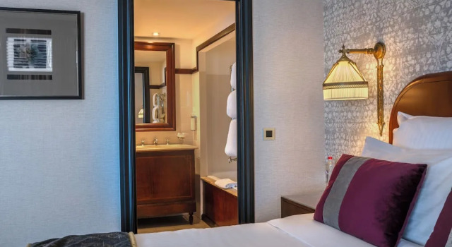 Полулюкс Hotel Barsey by Warwick
