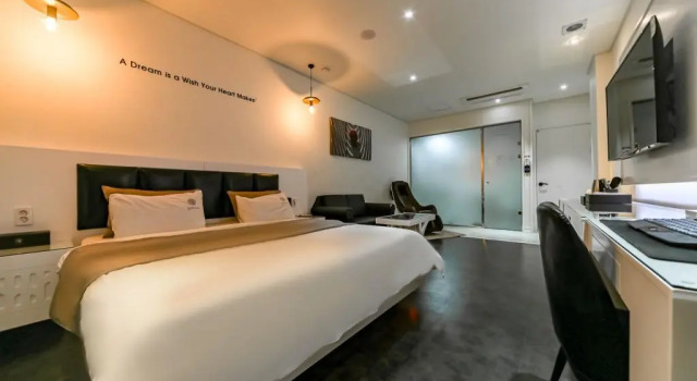 Hotel Encore