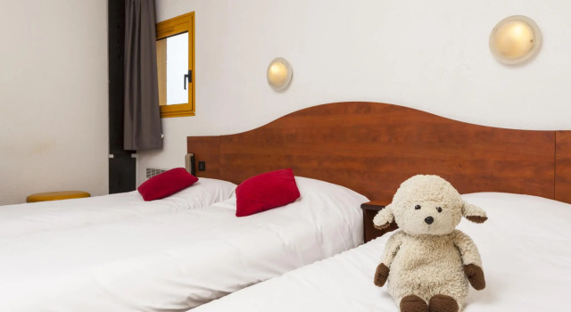 Трёхместный номер Standard B&B HOTEL Angers Parc Expos