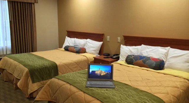 Номер Classic Pleasant Hill Inn