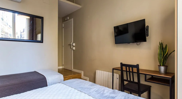 Трёхместный номер Standard El Born Guest House by Casa Consell