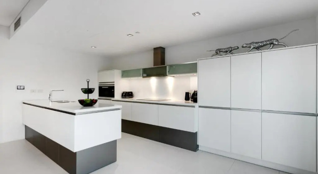 Апартаменты с 3 комнатами Astra Apartments Perth CBD
