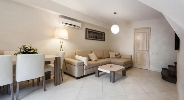Sun City Arcadia Apartments, Buchen Sie Ferienwohnung Oblast Odessa 