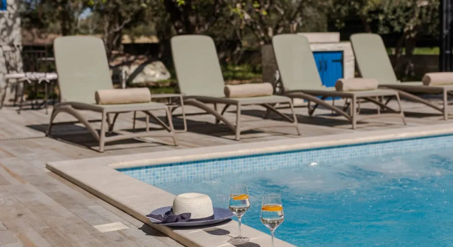 The Olive Poolhouse