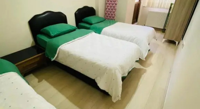 New Flat 1 Minutes To Metro it has elevetır, Забронировать Отель Шишли Стамбул, рядом с Bomontiada