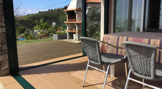 Коттедж с 2 комнатами Banda Do Sol Self Catering Cottages