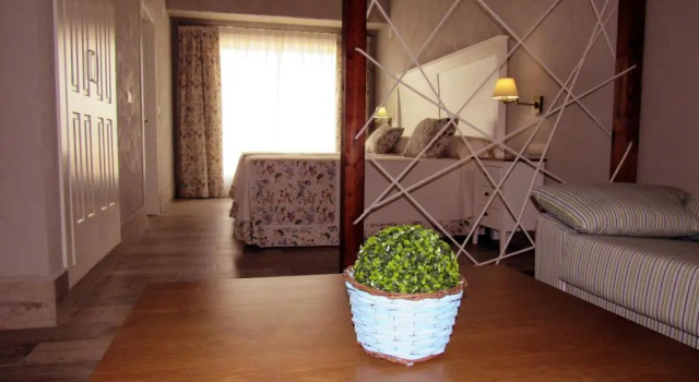 Люкс с видом на сад Suites BELLAHELLIN