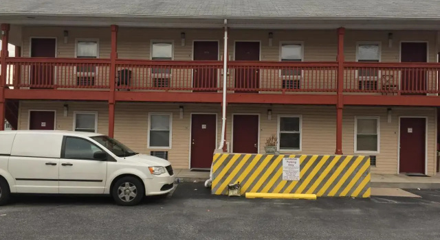 Colony Inn Motel, Rezerwuj Motel White Marsh 