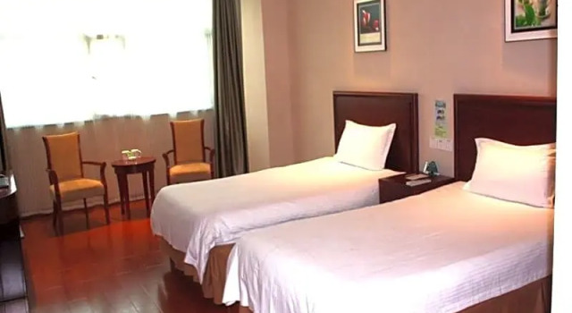 Двухместный номер Standard GreenTree Inn Dezhou Xiajin Debai Shopping Mall Hotel