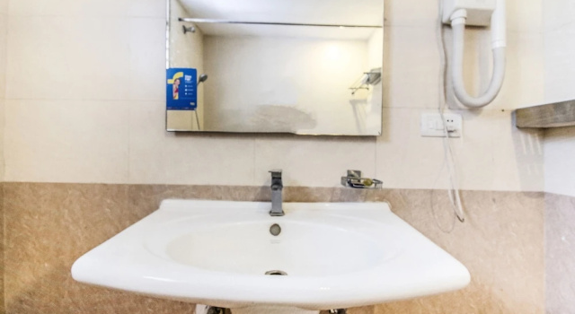 Номер Deluxe FabHotel Oriental Suites MG Road