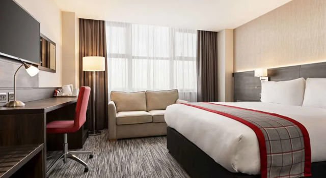 Двухместный семейный номер Ramada East Kilbride