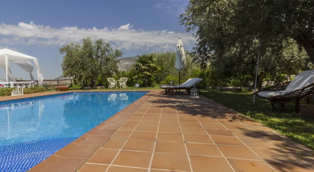 Casa El Rincon De Celi, Book Hotel Hoteller i Durcal med parkering, Parkering