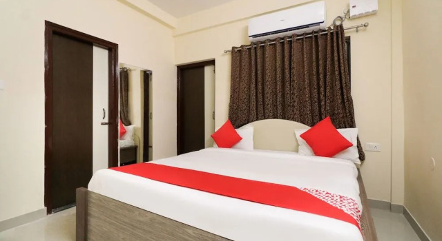 Oyo 43835 Imperial Stays
