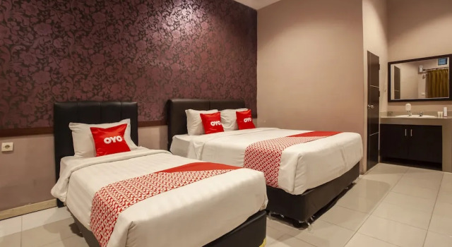 Oyo 1955 Wisma Sunshine, Rezerwuj Hotel Rantau Prapat Sumatra