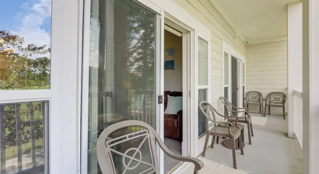 Апартаменты ~ 6 Mi to Ocean w/ Pool & Golf: Myrtle Beach Condo