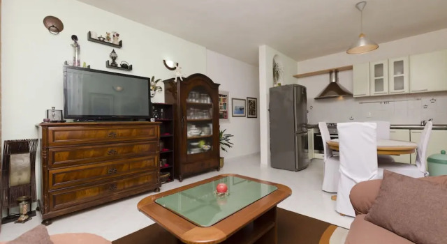 Apartments Jurica, Prenota Appartamento Hotel a Croatian Islands con piscina, Piscina