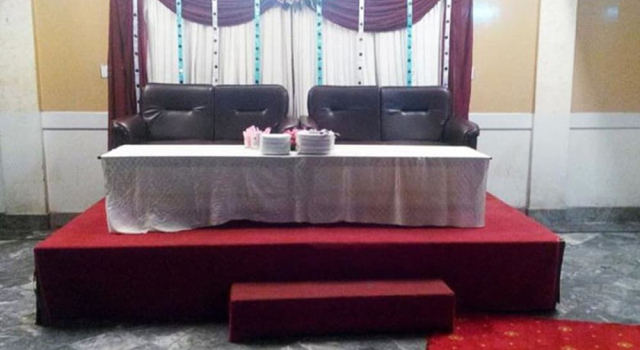 Hotel Faran, Book Hotel Hoteller i Rahim Yar Khan med parkering, Parkering