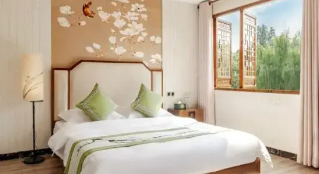Двухместный номер Standard с балконом и с видом на реку Yiyun Boutique Inn (Tongli Juepin Design)