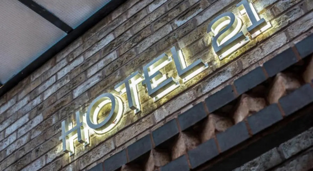 Hotel 21