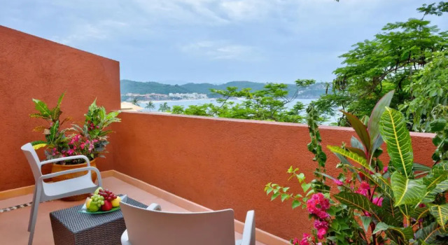 Номер Superior Deluxe Las Brisas Huatulco-All Inclusive