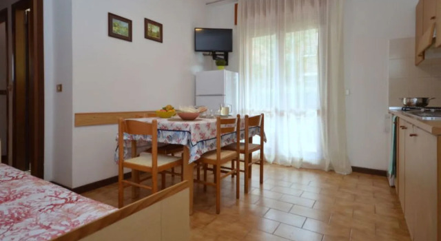 Orsa Maggiore (LIG760), Book Hotel Hoteller i Friuli Venezia Giulia med parkering, Parkering