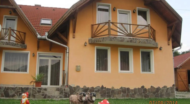 Vila Corund, Varaa Hotelli  