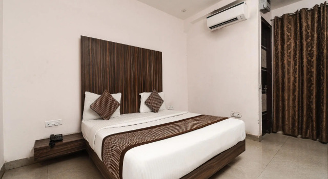 Номер Standard OYO 4029 Cosy Tree Rooms