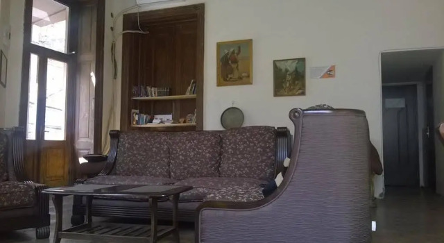 Saint George Hostel, Забронировать Хостел Хостелы Тбилиси, рядом с Здание парламента, Хостел