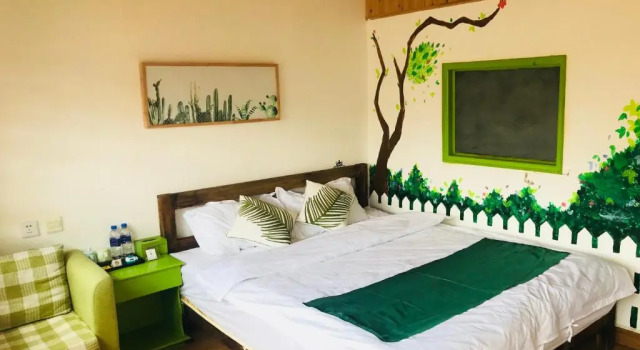 Двухместный номер Standard Tourist Courtyard Hotel