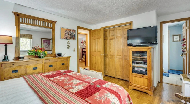 Eclectic Multi-level Charmer! 2 Mi to CU Boulder, Buchen Sie Ferienhaus Boulder Colorado