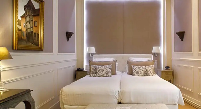 Номер Comfort Hotel & Spa Le Grand Monarque, BW Premier Collection