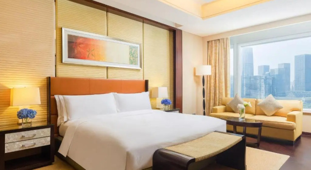 Двухместный номер Club Lounge Access The Ritz-Carlton, Shenzhen
