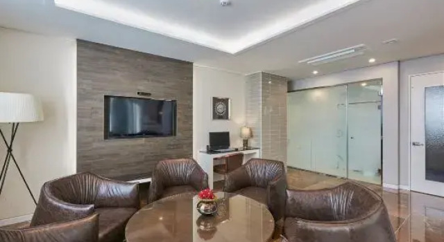 Люкс Royal Gwangju Aura Hotel